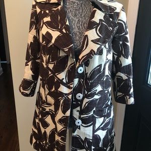 Nine West three quarter coat with 3-4 sleeve.